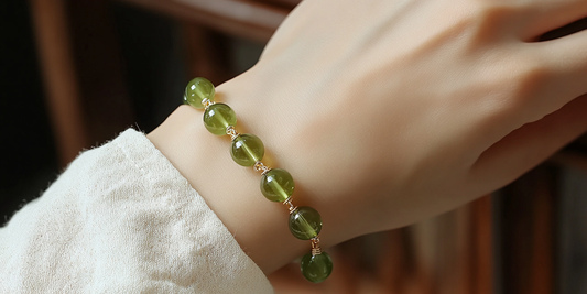 Which Hand to Wear Crystal Bracelet?